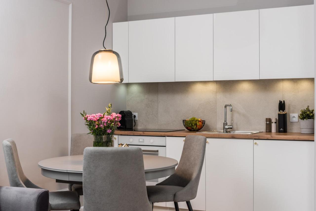 Wielopole17 Miro Apartment Cracovie Extérieur photo